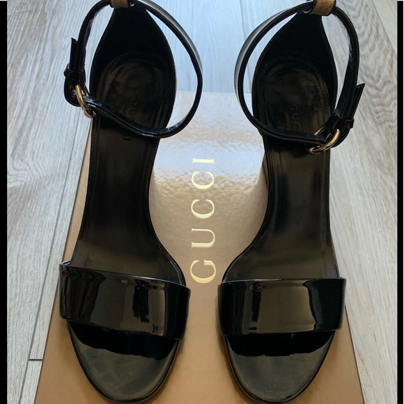 Gucci Cork Wedges, Like New Condition (worn 1x) - Picture 2 of 7